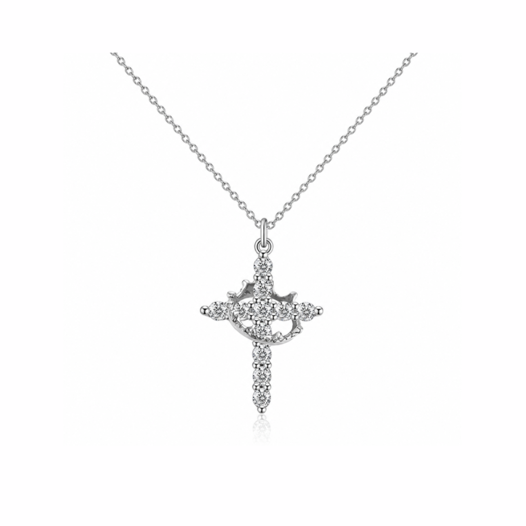 Collar con cruz cristiana